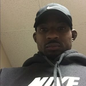 Meet your Posher, Tray